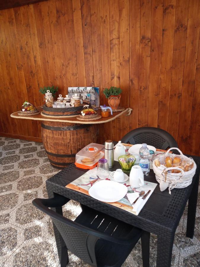 B&B L'Oasi Del Sole Uggiano La Chiesa Exteriör bild