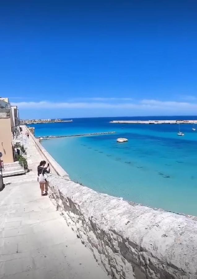 B&B L'Oasi Del Sole Uggiano La Chiesa Exteriör bild